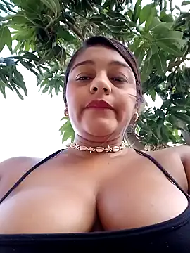 anaesca online show from February 11, 11:43 am