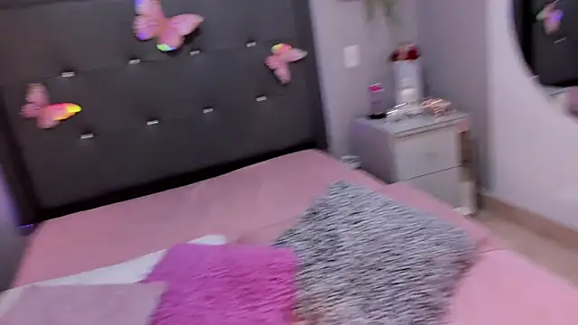 emma lye online show from July 7, 1:37 pm