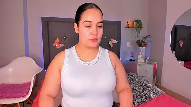 emma lye online show from July 24, 7:23 pm