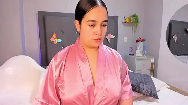 emma lye online show from August 3, 6:55 pm