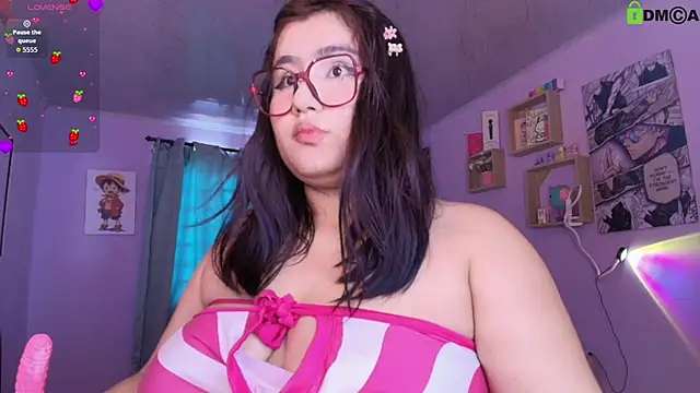 Snapshot of juli_juliana chatting on June 26, 7:18 pm juli juliana online show from June 26, 7:18 pm