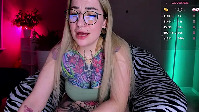 Tanya Acid online show from January 18, 4:21 pm