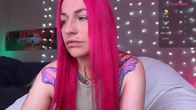 Tanya Acid online show from May 30, 2:36 pm