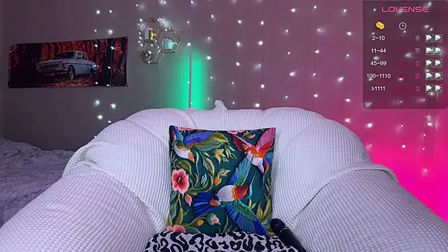 Tanya Acid online show from July 27, 5:25 am