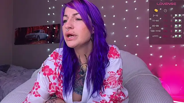 Tanya Acid online show from July 28, 6:42 am