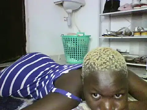 sexyqueen02 online show from March 16, 7:04 am