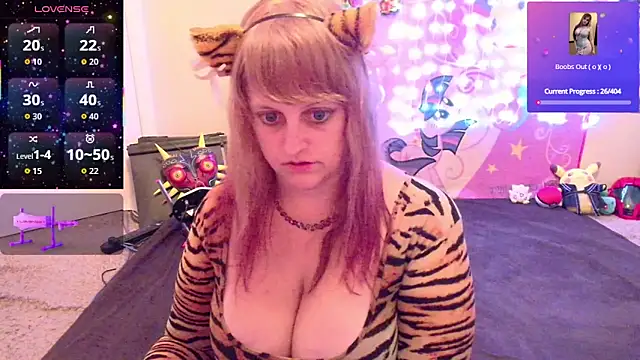Snapshot of BabyZelda chatting on May 4, 6:20 am BabyZelda online show from May 4, 6:20 am