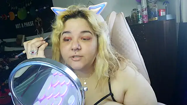 Snapshot of Zelthebrat47 chatting on July 22, 3:15 pm Zelthebrat47 online show from July 22, 3:15 pm