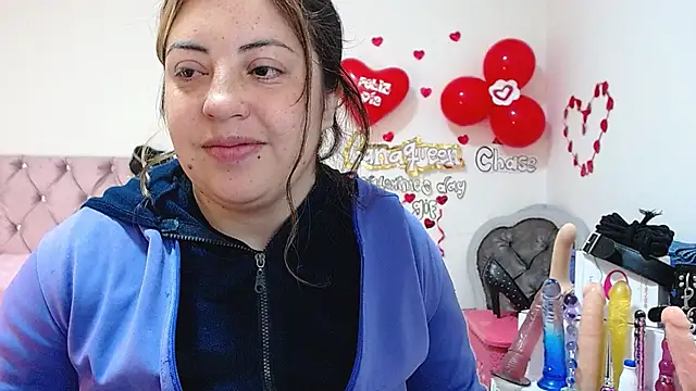 lanaqueen699 online show from March 10, 12:15 pm