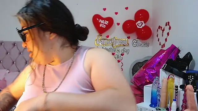 lanaqueen699 online show from March 11, 3:34 pm