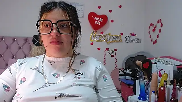 lanaqueen699 online show from March 22, 12:39 am