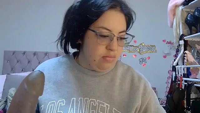 lanaqueen699 online show from June 16, 12:19 pm