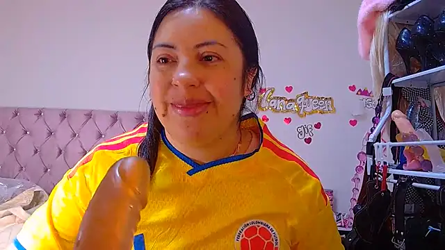 lanaqueen699 online show from June 17, 12:18 pm