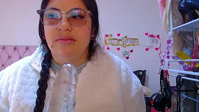 lanaqueen699 online show from July 7, 12:20 pm