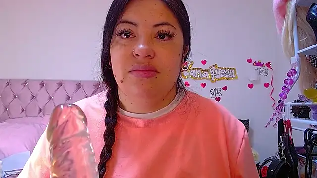 lanaqueen699 online show from July 8, 12:20 pm