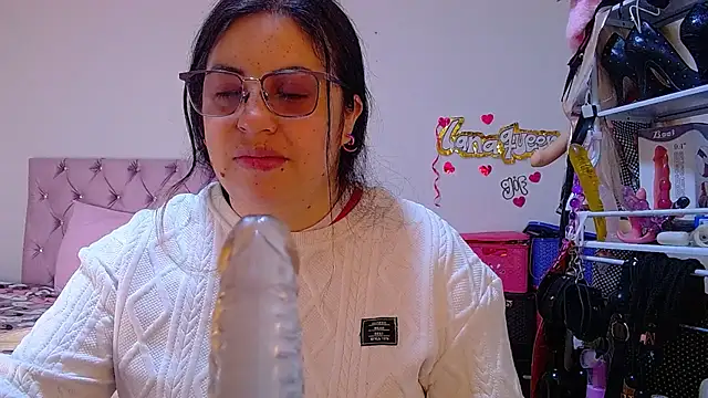 lanaqueen699 online show from July 22, 12:19 pm