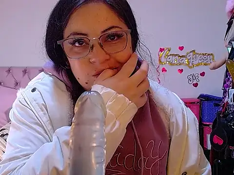 lanaqueen699 online show from July 23, 12:14 pm