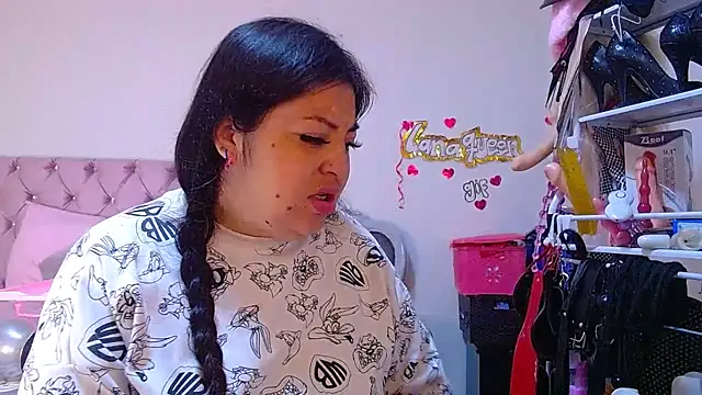 lanaqueen699 online show from July 27, 12:34 pm
