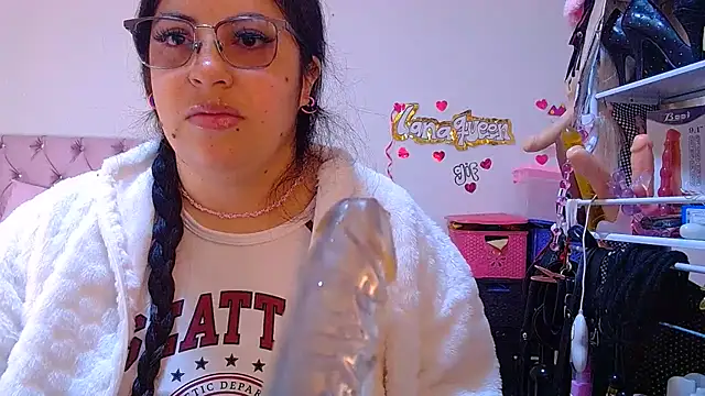 lanaqueen699 online show from August 3, 12:10 pm