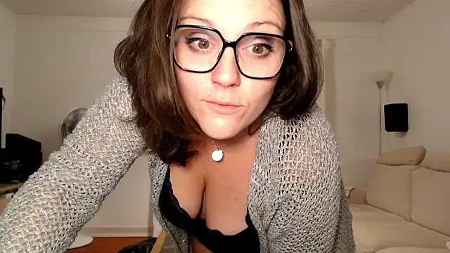 Snapshot of vagina02cam chatting on December 2, 12:16 am vagina02cam online show from December 2, 12:16 am