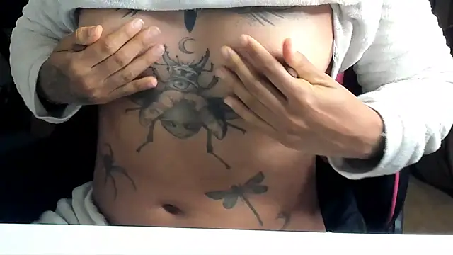 Snapshot of Ama_music chatting on November 29, 4:54 pm Ama music online show from November 29, 4:54 pm