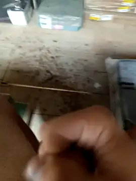 Snapshot of novinho18pauzu chatting on January 7, 6:56 pm novinho18pauzu online show from January 7, 6:56 pm