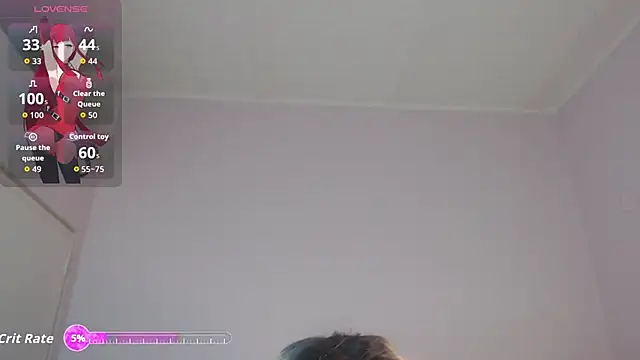 Snapshot of april_bunnyy chatting on October 17, 8:22 pm april bunnyy online show from October 17, 8:22 pm