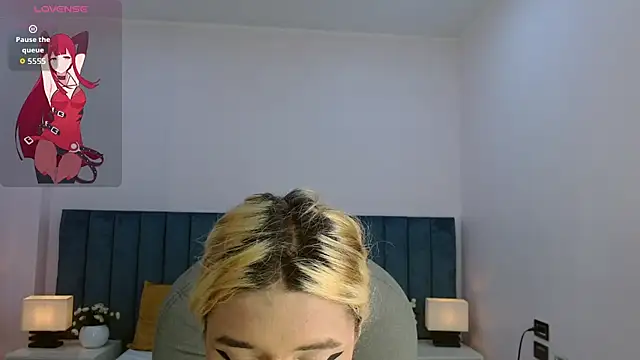 Snapshot of april_bunnyy chatting on June 27, 8:36 pm april bunnyy online show from June 27, 8:36 pm