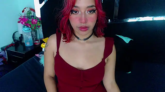 UnderBaby  online show from December 19, 11:03 pm