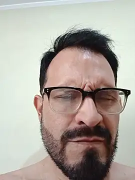 Snapshot of SbasTone_Muscle chatting on July 13, 5:49 pm SbasTone Muscle online show from July 13, 5:49 pm