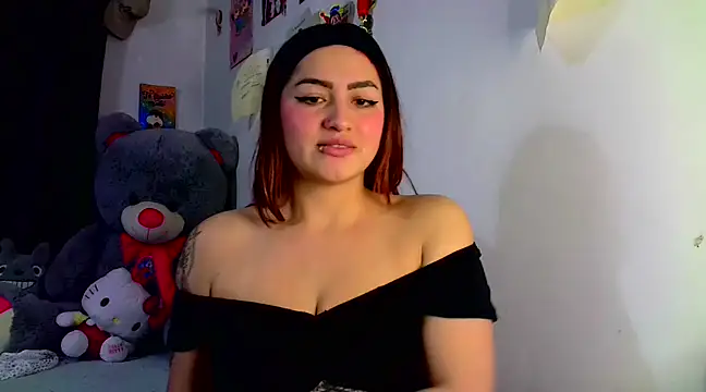 Snapshot of lucycherry__ chatting on March 10, 11:49 pm lucycherry online show from March 10, 11:49 pm