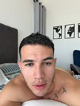 kevin white  online show from August 2, 5:33 pm