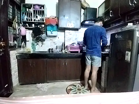 Snapshot of bigvorn6 chatting on November 17, 2:06 am bigvorn6 online show from November 17, 2:06 am