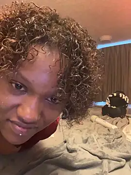 Snapshot of PrettyGal_Tingz chatting on January 14, 11:05 pm PrettyGal Tingz online show from January 14, 11:05 pm