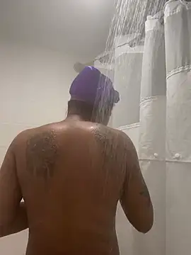 Snapshot of PrettyGal_Tingz chatting on February 17, 8:41 am PrettyGal Tingz online show from February 17, 8:41 am