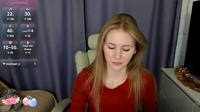 Snapshot of IsabelAllen chatting on December 17, 1:05 pm IsabelAllen online show from December 17, 1:05 pm