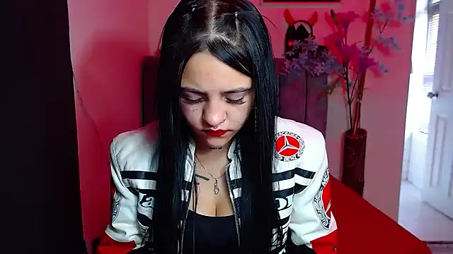 Violettasquirt online show from September 13, 1:33 pm