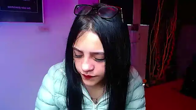 Violettasquirt online show from January 7, 1:46 pm