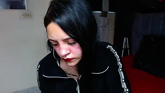 Violettasquirt online show from February 11, 4:34 pm