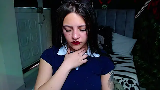 Violettasquirt online show from April 28, 1:38 pm