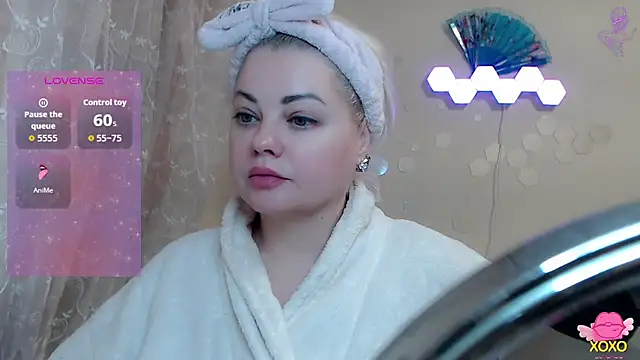 Snapshot of JewellKiss7 chatting on November 10, 3:05 am JewellKiss7 online show from November 10, 3:05 am