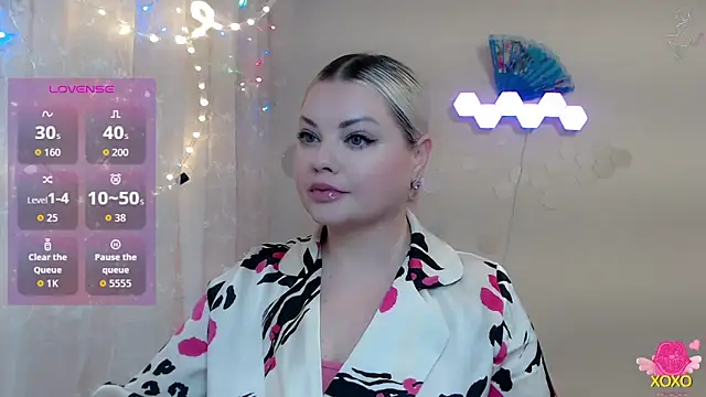 JewellKiss7 online show from February 13, 1:18 pm