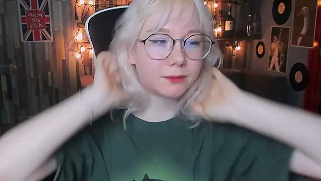 Snapshot of NancyMartinez chatting on February 5, 8:11 am NancyMartinez online show from February 5, 8:11 am