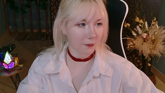 Snapshot of NancyMartinez chatting on March 4, 8:13 am NancyMartinez online show from March 4, 8:13 am