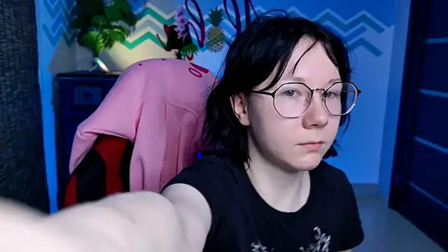 Snapshot of NancyMartinez chatting on October 25, 5:04 am NancyMartinez online show from October 25, 5:04 am