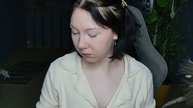 Snapshot of NancyMartinez chatting on November 18, 5:12 am NancyMartinez online show from November 18, 5:12 am