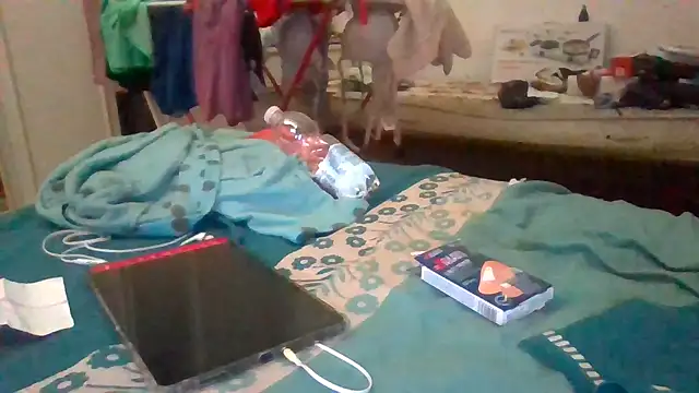 Snapshot of biuv chatting on October 4, 9:51 am biuv online show from October 4, 9:51 am