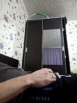 red red00 online show from December 24, 4:08 pm