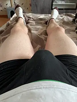 red red00 online show from March 12, 6:19 am