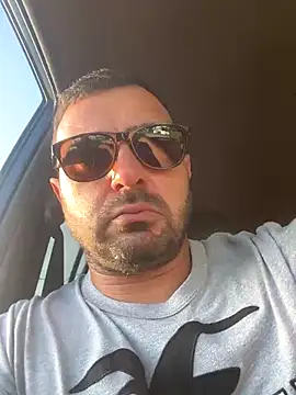 Snapshot of petan33 chatting on November 8, 1:33 pm petan33 online show from November 8, 1:33 pm